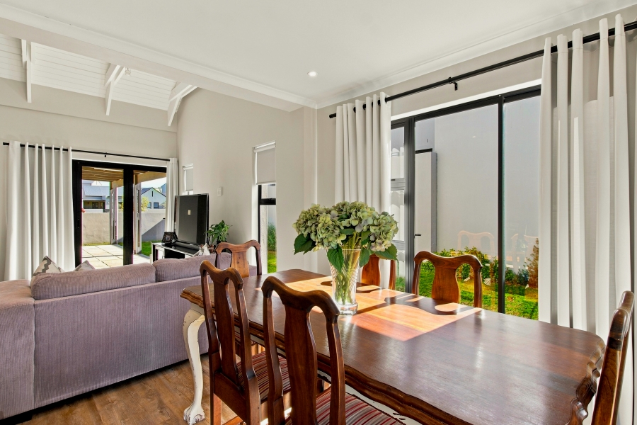 3 Bedroom Property for Sale in Aan de Wijnlanden Western Cape